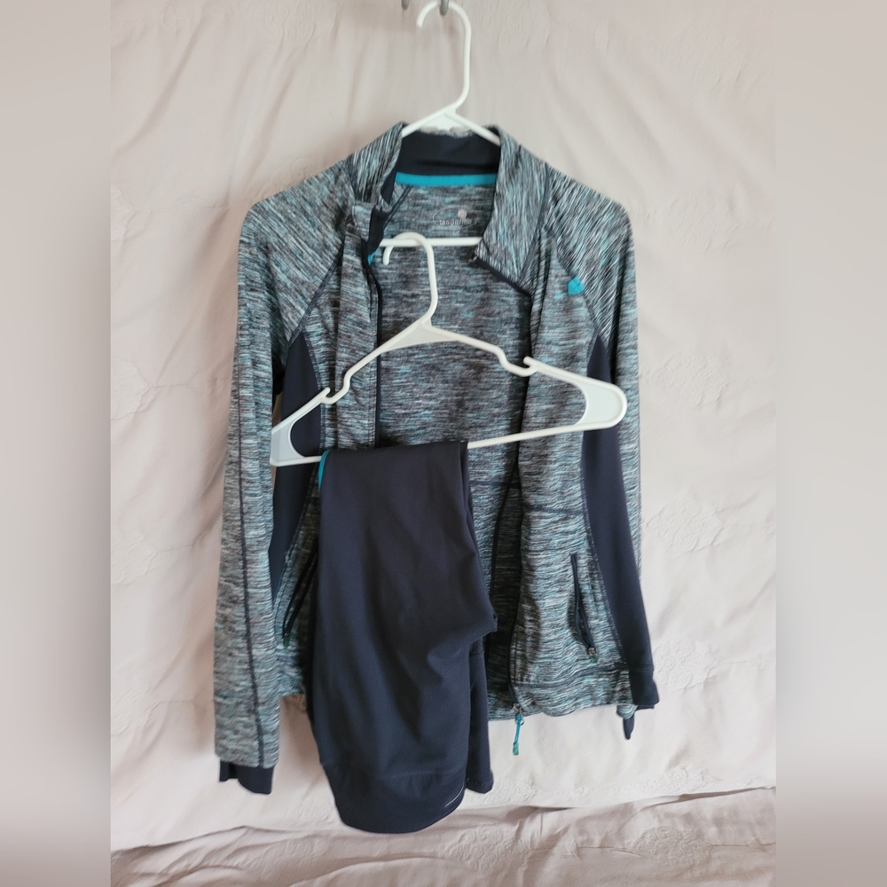 Tangerine Women's Marled Gray and Teal Active Jacket with Black Panels